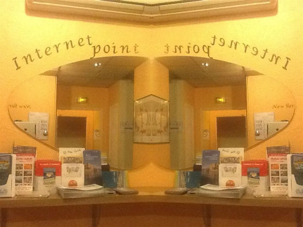Alan Robert'S Hotel Cannes 2*,  France